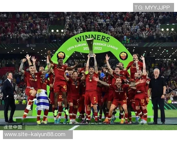 姆希塔良回忆夺冠时刻与穆帅热情拥抱罗马基地满是欧协联奖杯荣耀 姆希塔良回忆夺冠时刻与穆帅热情拥抱罗马基地满是欧协联奖杯荣耀