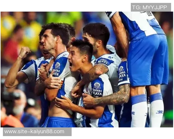 泰勒回忆欧联决赛遭围堵经历称并无重大误判影响比赛结果